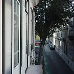 Charm Homes Historic Balcony & Art Διαμέρισμα