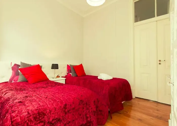Charm Homes Historic Balcony & Art Apartman Lisboa